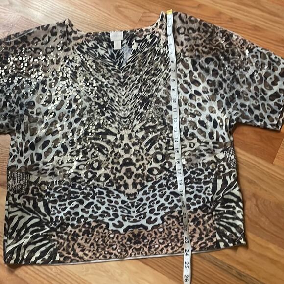 Chico’s Animal Print Gold Metallic V Neck size 2 medium - Picture 5 of 7